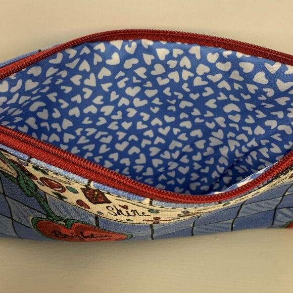 Brighton Bow & Heart Zippered Bag S1050B223 - Picture 3 of 3